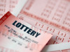 Nejauši vai savi veiksmes skaitļi, spēlējot loteriju?